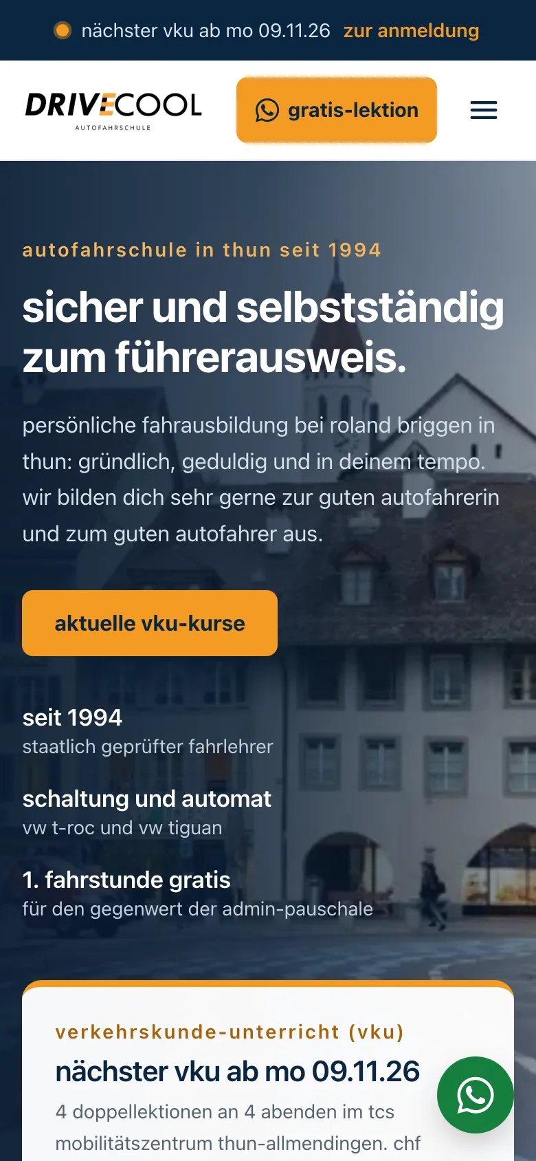 Website der Fahrschule drive cool in Thun, Mobile-Ansicht mit WhatsApp-Anmeldung